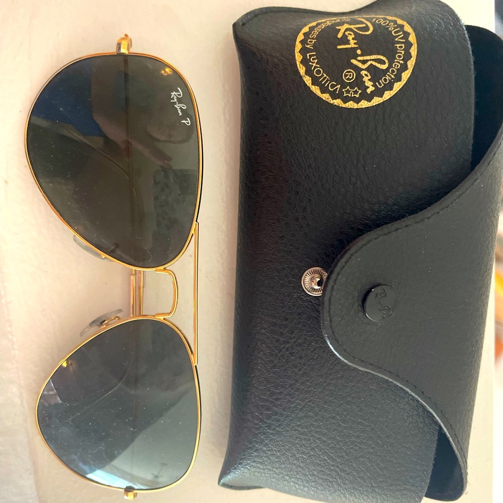 Polarized Ray Ban Aviators. Perfect condition.